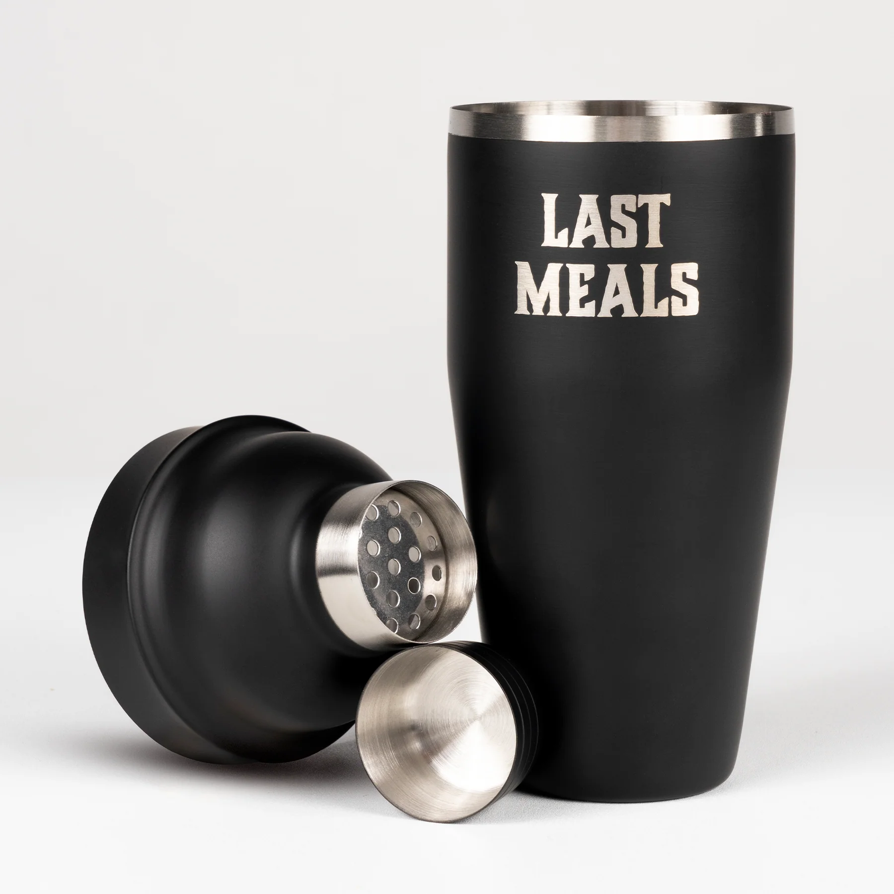 107-last-meals-cocktail-shaker-3.webp Last Meals Cocktail Shaker