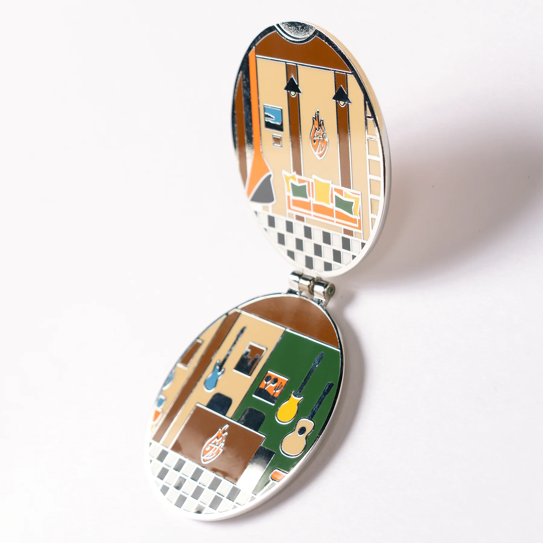 9-gmm-set-locket-enamel-pin-4.webp GMM Set Locket Enamel Pin
